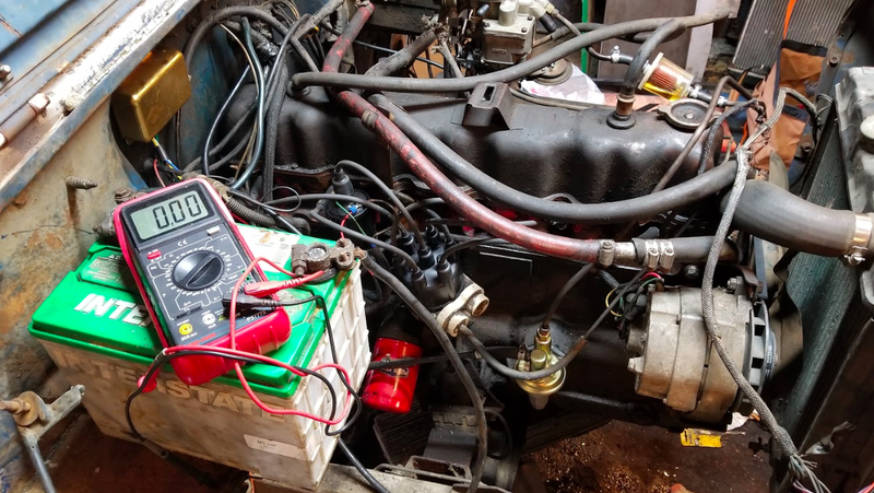 Illustration for article titled A Simple Electrical Issue Has Stopped My $500 Postal Jeep Project in Its Tracks